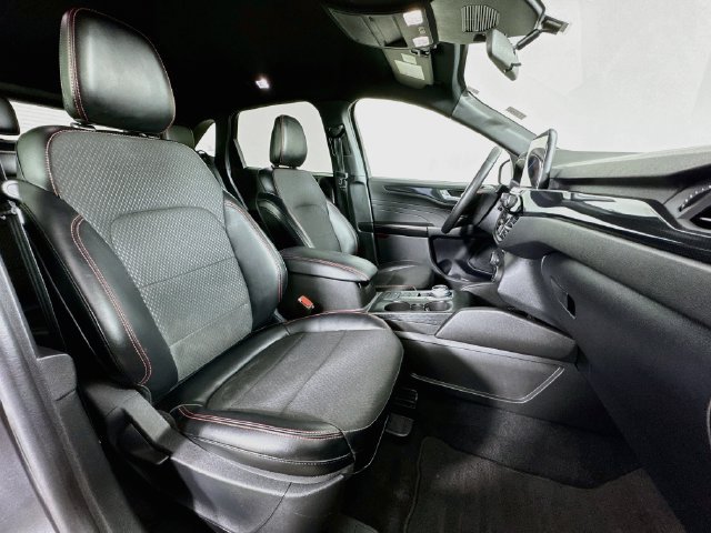 Used 2025 Ford Escape ST-Line FWD image 26