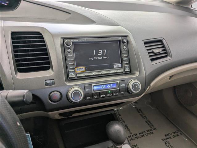 Used 2011 Honda Civic Hybrid Sedan image 12