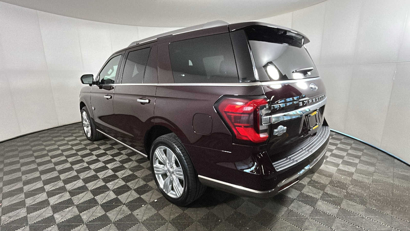Used 2023 Ford Expedition King Ranch AWD/4WD image 5
