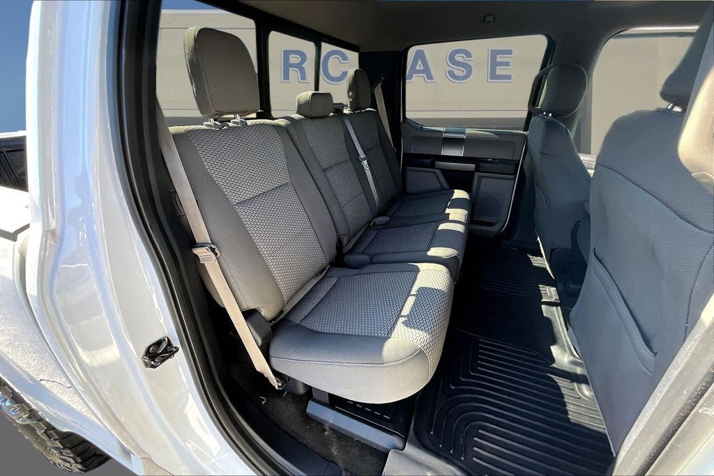 Used 2017 Ford F250 XLT w/ XLT Premium Package AWD/4WD image 27
