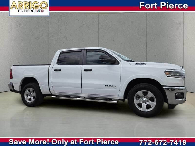Used 2025 RAM 1500 Big Horn AWD/4WD image 31