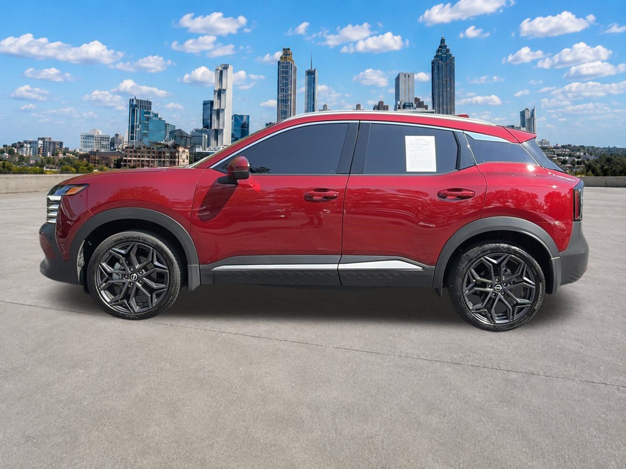 Used 2025 Nissan Kicks SR FWD image 22