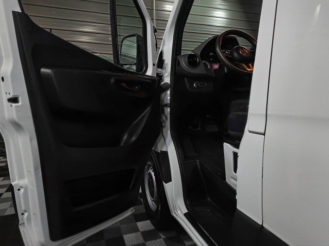Used 2023 Mercedes-Benz Sprinter 2500 image 28
