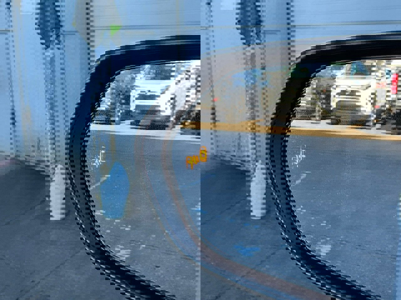 Used 2025 Toyota Camry SE image 20