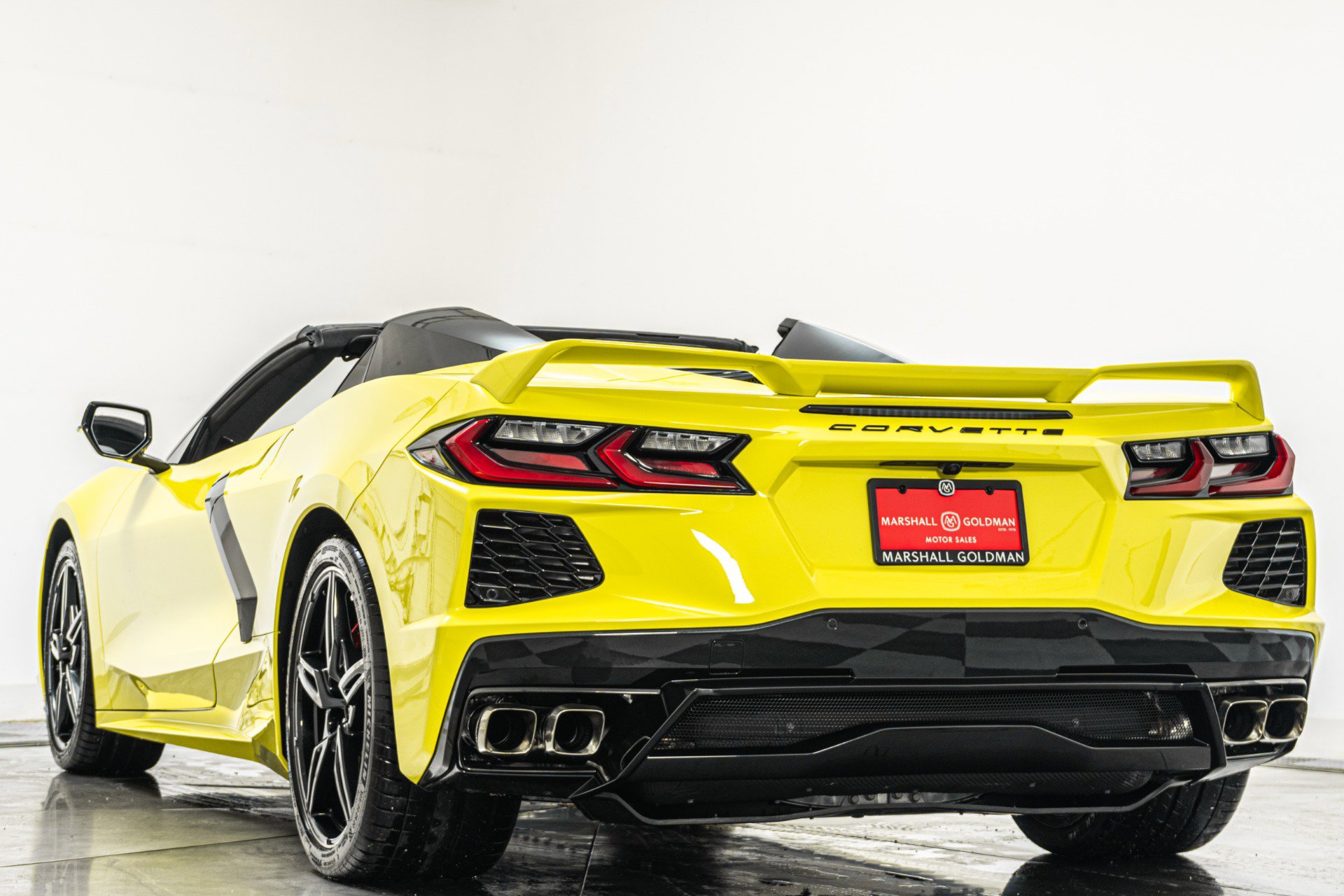 Used 2020 Chevrolet Corvette Stingray Premium Conv w/ 3LT Preferred Equipment Group RWD image 7
