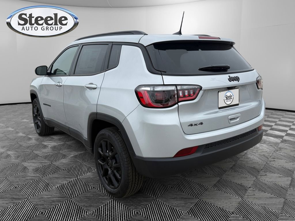 New 2026 Jeep Compass Latitude image 3