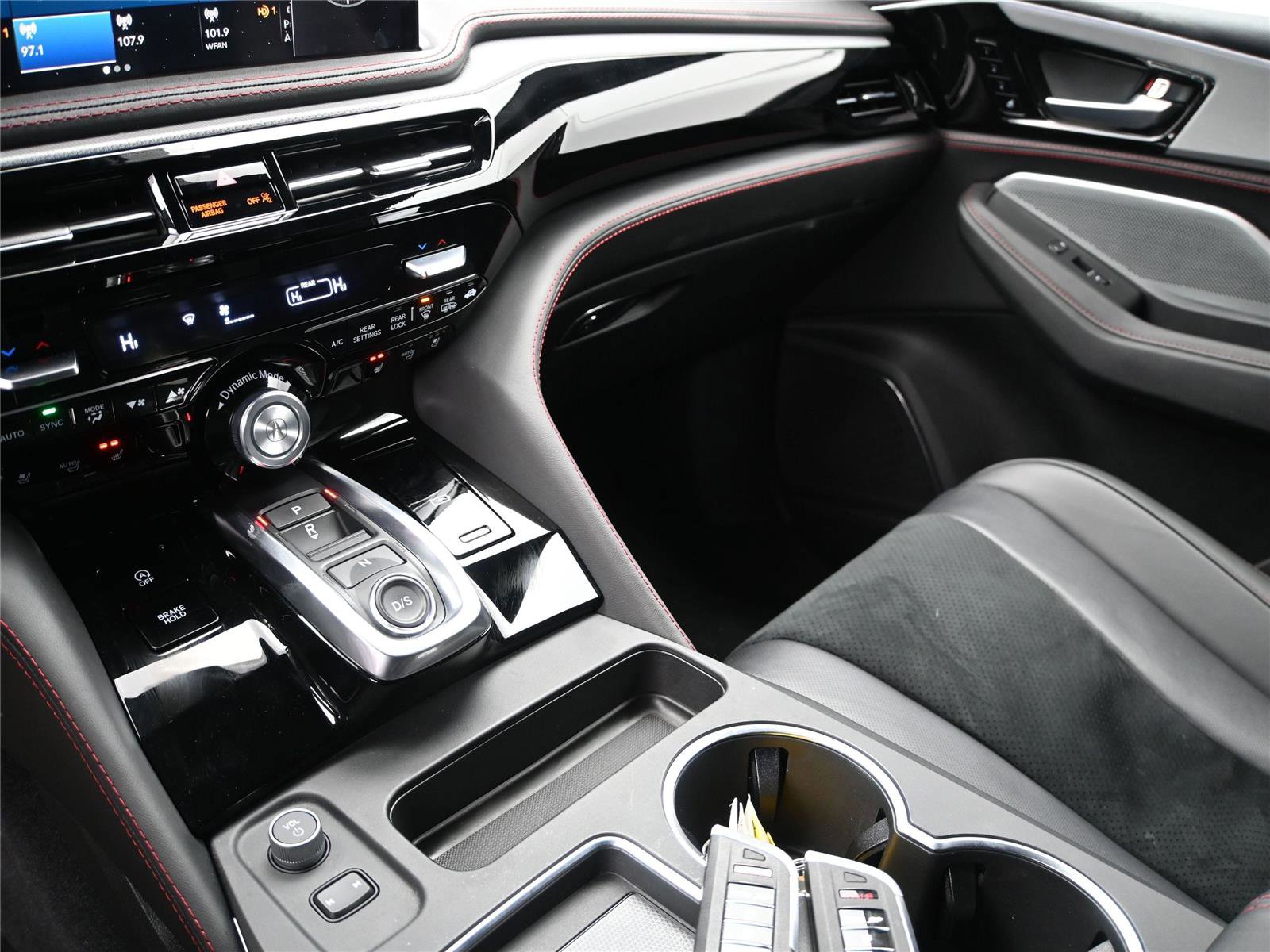 Certified 2025 Acura MDX A-Spec image 4