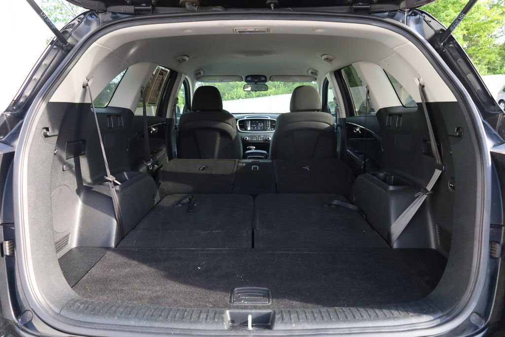 Used 2019 Kia Sorento L FWD image 9