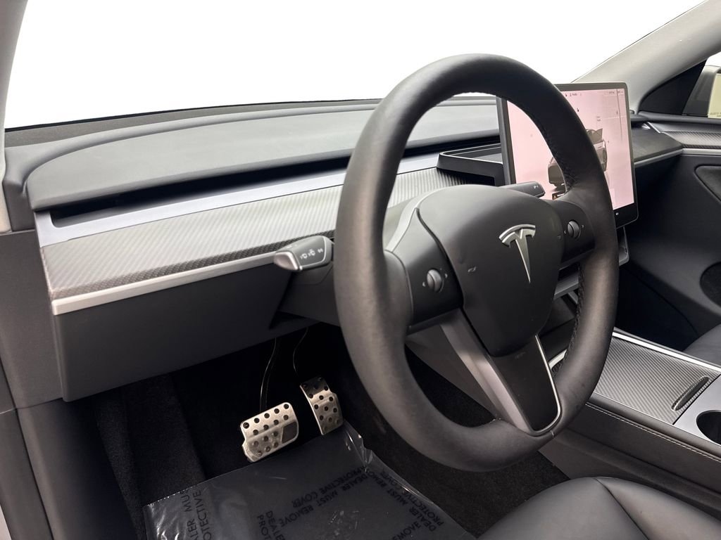 Used 2024 Tesla Model Y Long Range AWD/4WD image 50