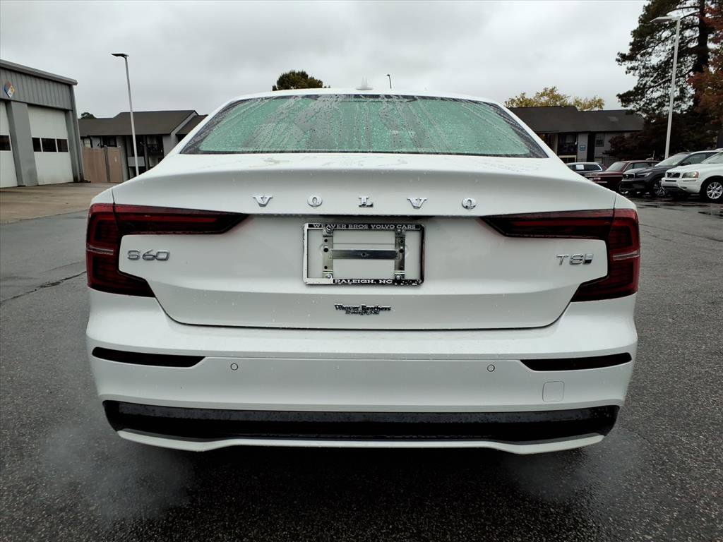 Certified 2025 Volvo S60 T8 Ultra w/ Climate Package image 4