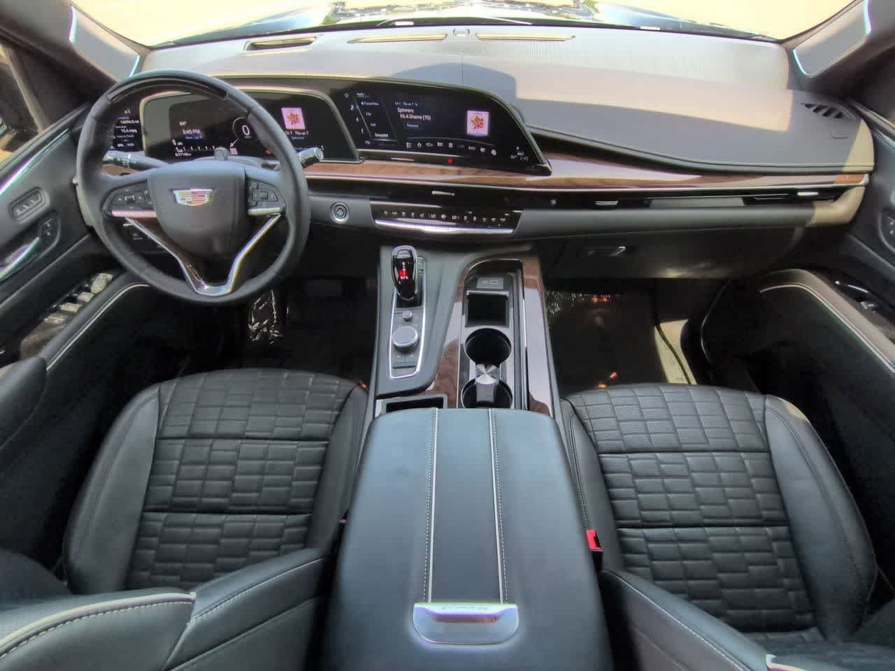 Used 2023 Cadillac Escalade Sport Platinum w/ LPO, ONYX Package AWD/4WD image 14