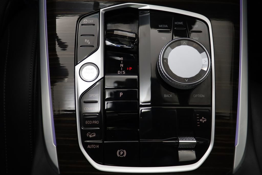 Certified 2024 BMW X7 xDrive40i w/ Executive Package image 13