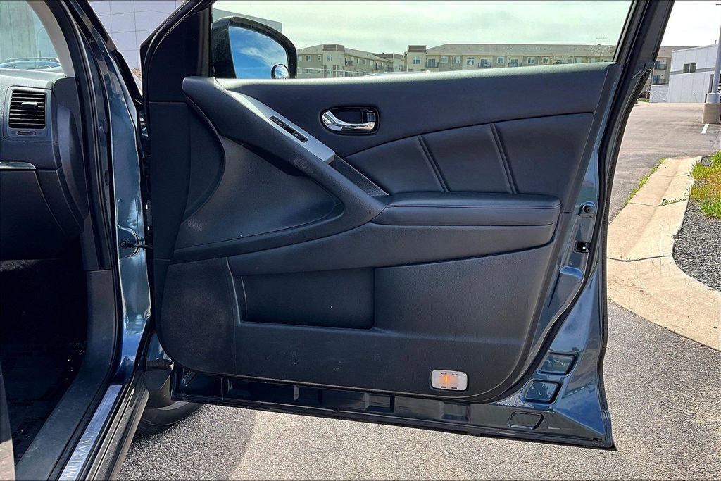 Used 2014 Nissan Murano SL AWD/4WD image 26