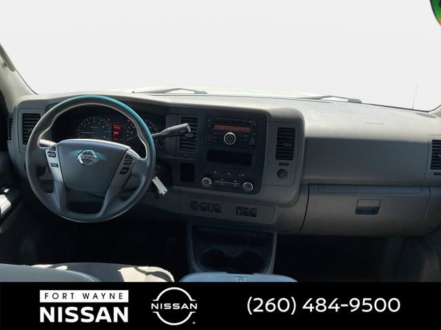Used 2016 Nissan NV 2500 SV RWD image 12