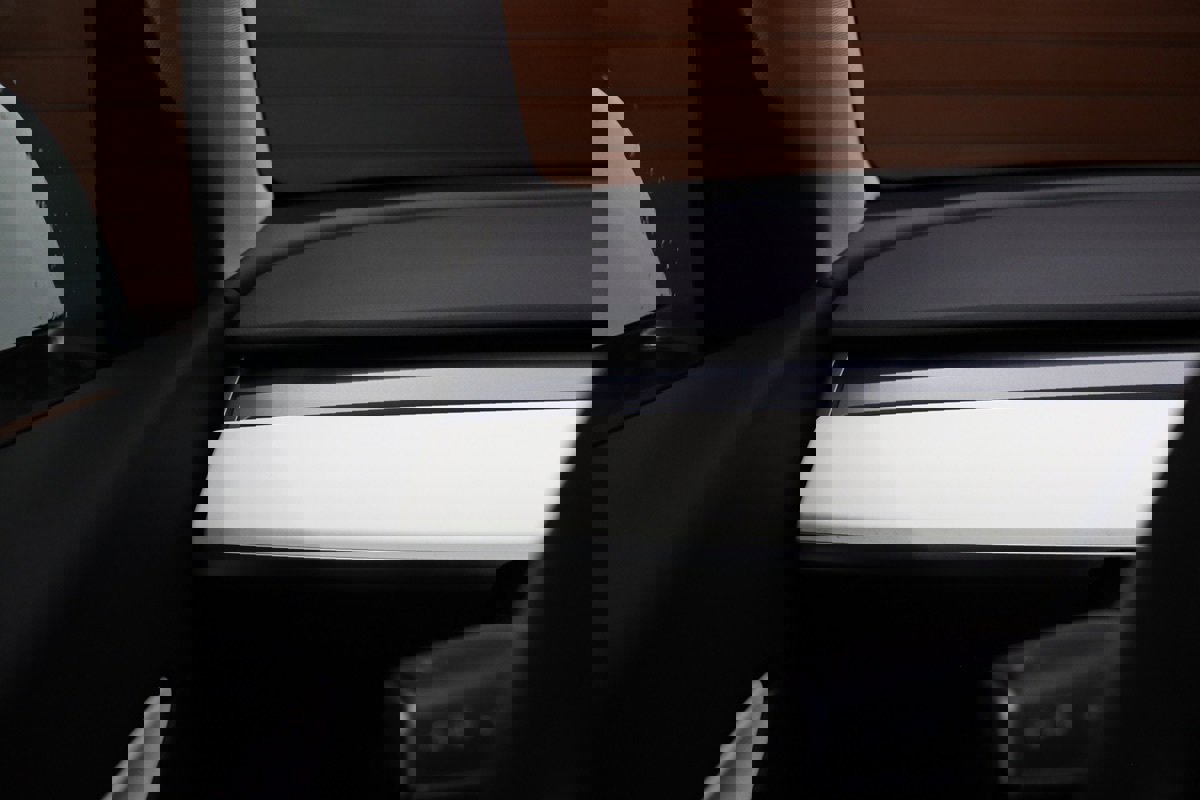 Used 2022 Tesla Model Y Long Range image 35