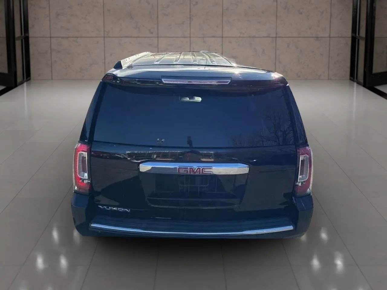 Used 2018 GMC Yukon Denali w/ Denali Ultimate Package image 8