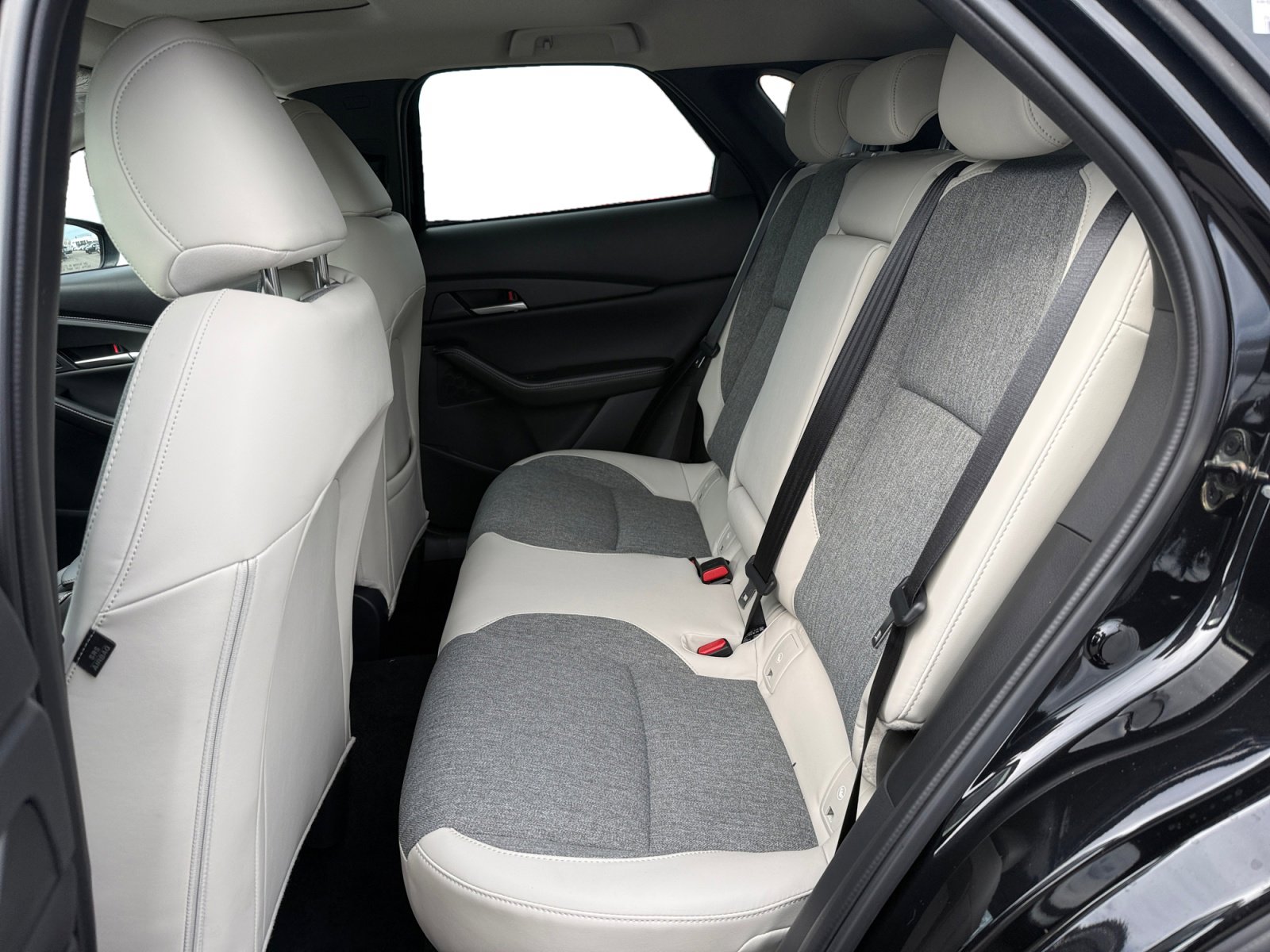 New 2026 MAZDA CX-30 Aire Edition image 16