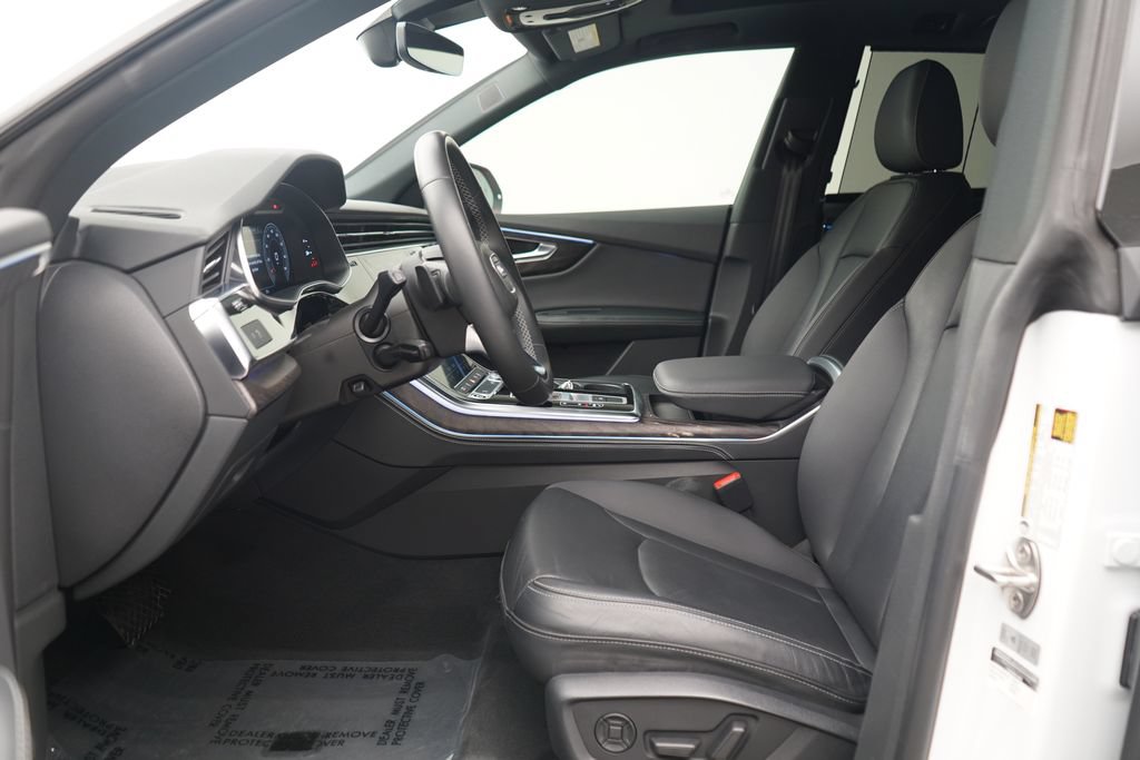 Used 2022 Audi Q8 Premium Plus AWD/4WD image 6