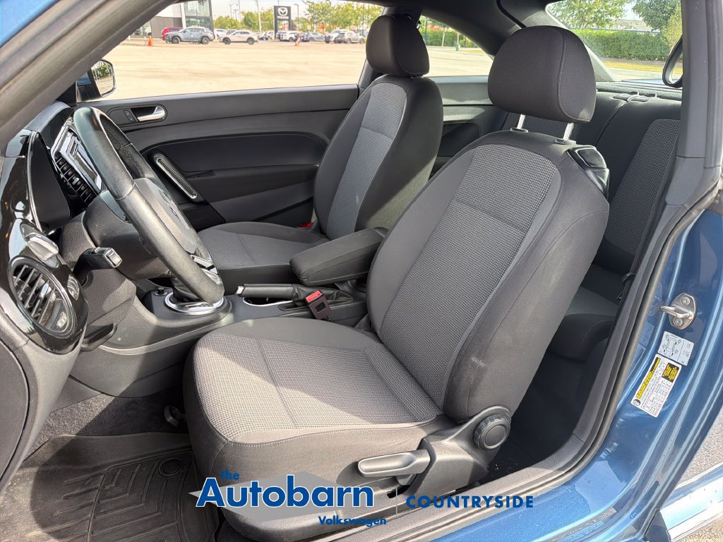 Used 2019 Volkswagen Beetle 2.0T S FWD image 7