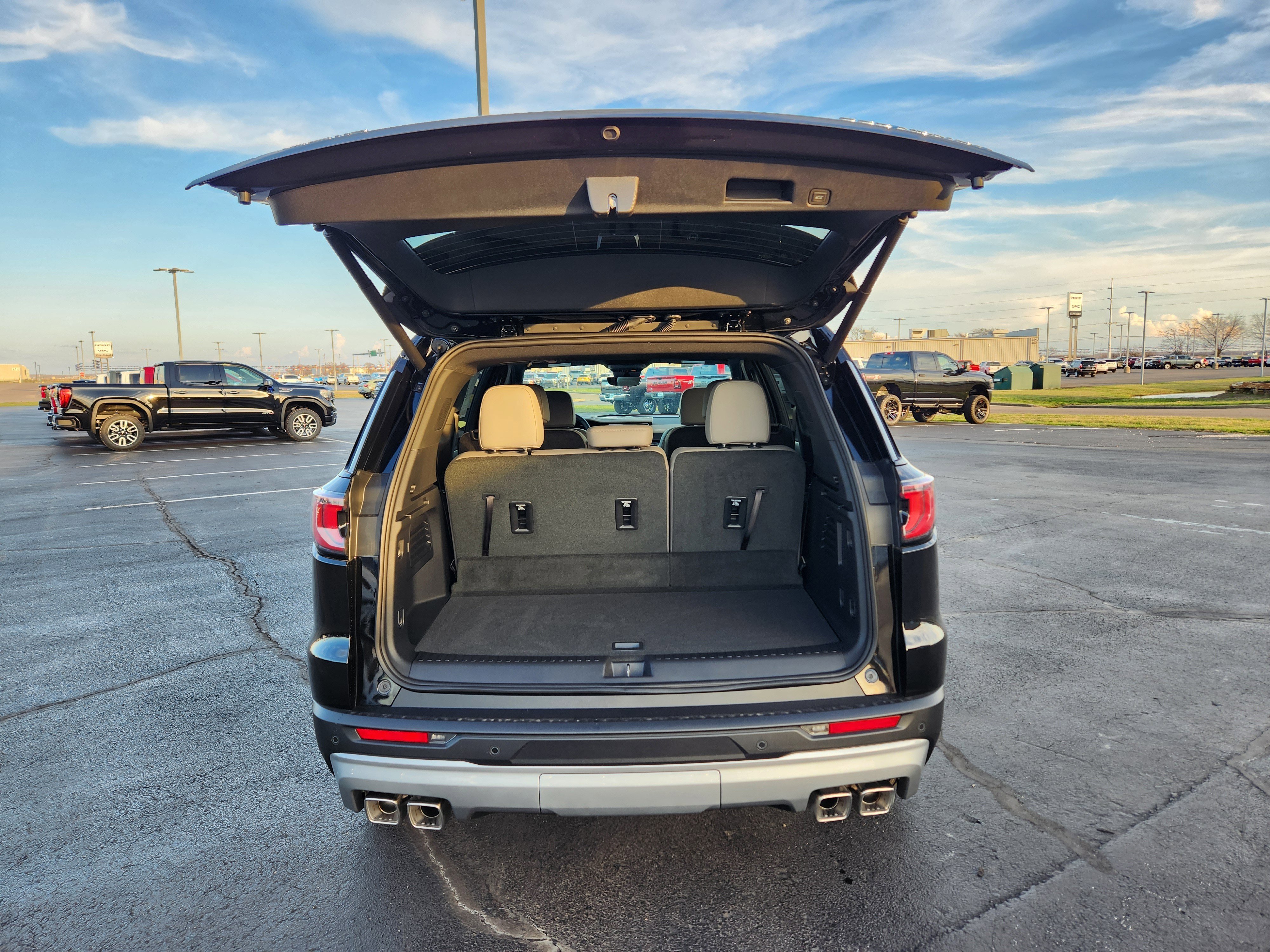 New 2026 GMC Acadia Elevation w/ Elevation Premium Package image 7