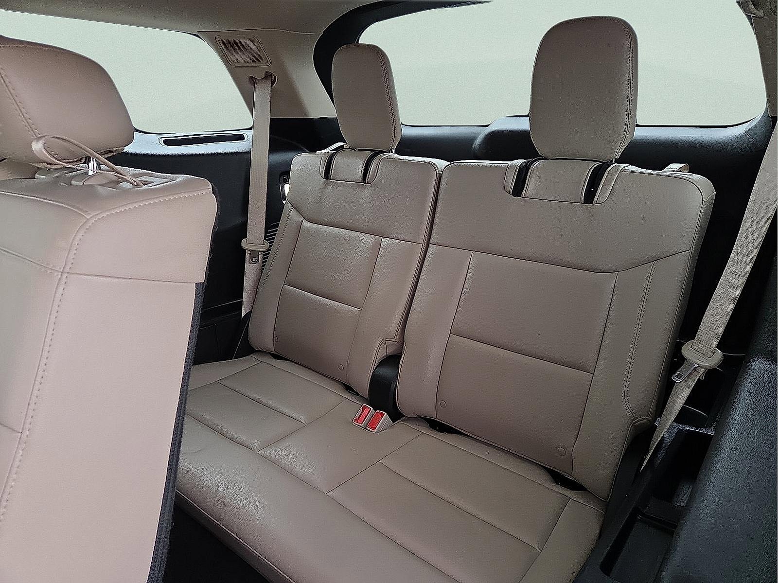 Used 2023 Ford Explorer Limited image 10