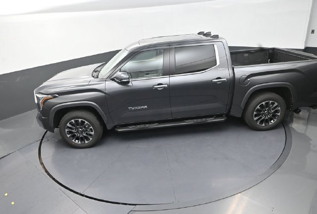 Used 2026 Toyota Tundra Limited AWD/4WD image 26