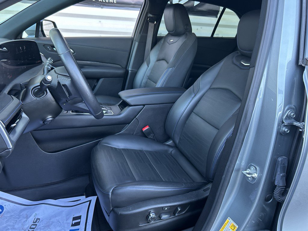 Certified 2024 Cadillac XT4 Sport AWD/4WD image 11
