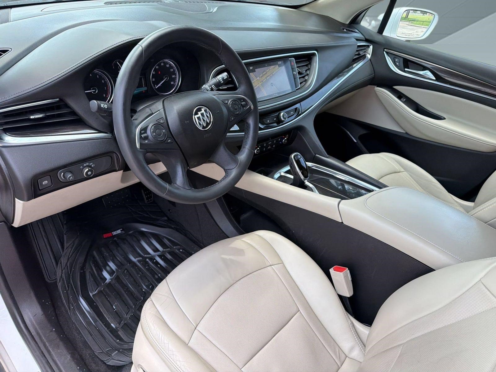 Certified 2018 Buick Enclave Essence FWD image 4