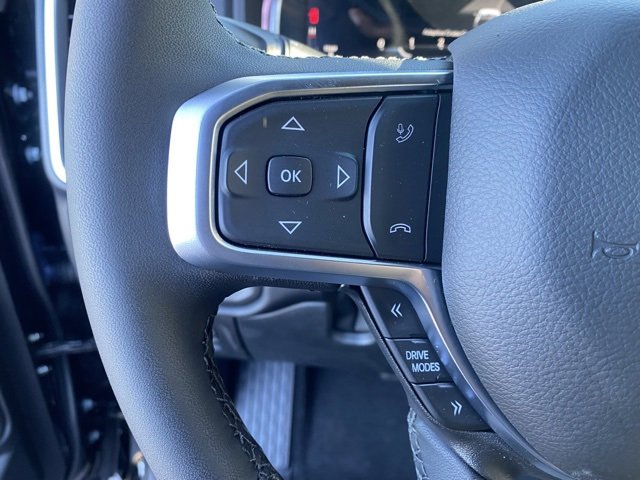 New 2026 RAM 1500 4x4 Crew Cab image 17