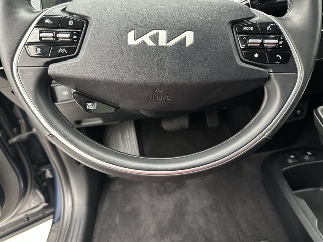 Used 2024 Kia EV6 Light AWD/4WD image 14