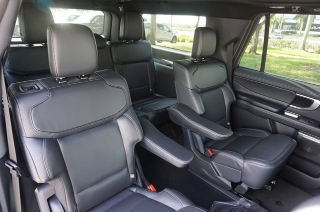 New 2027 Ford Expedition Max Platinum w/ Stealth Appearance Package AWD/4WD image 21