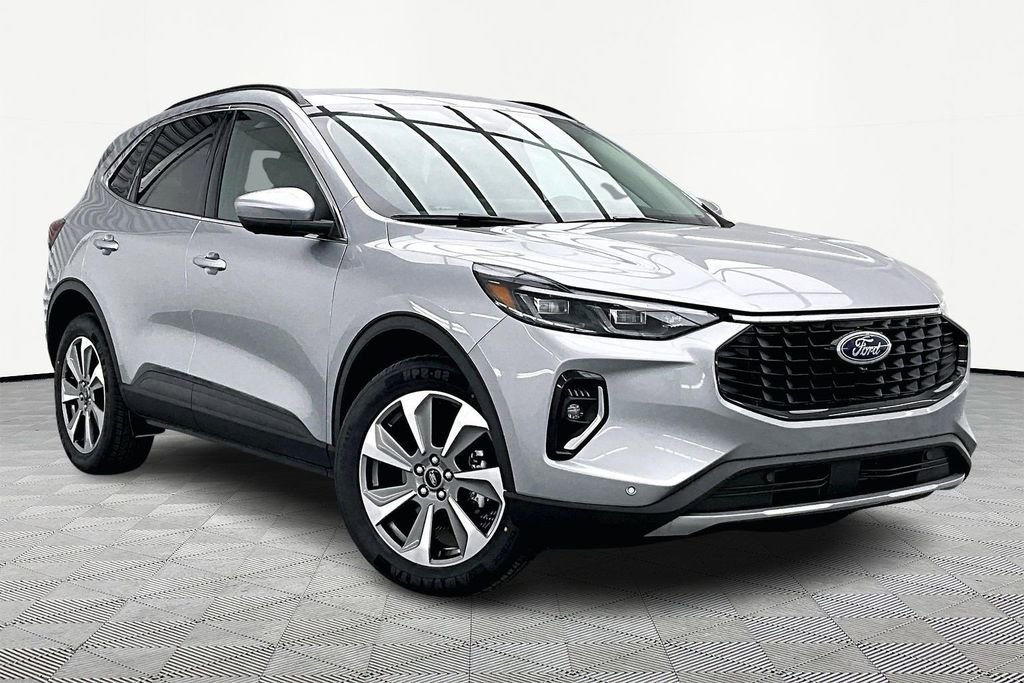 Used 2023 Ford Escape Platinum image 12