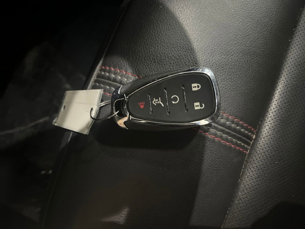 Used 2023 Chevrolet Traverse RS image 27