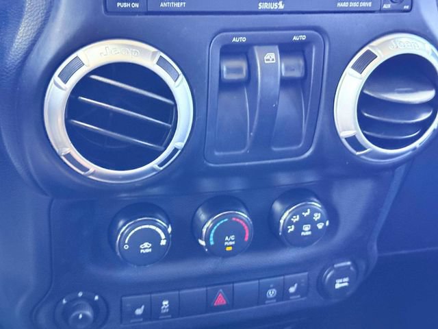 Used 2015 Jeep Wrangler Sahara w/ Connectivity Group AWD/4WD image 25