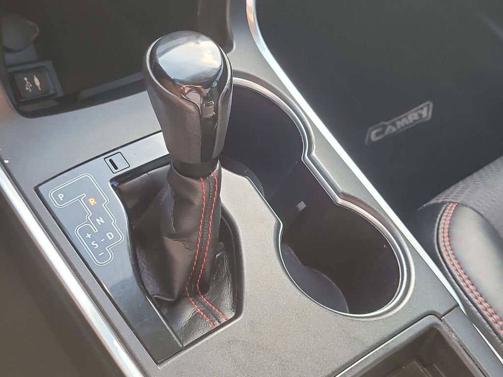 Used 2017 Toyota Camry SE FWD image 23