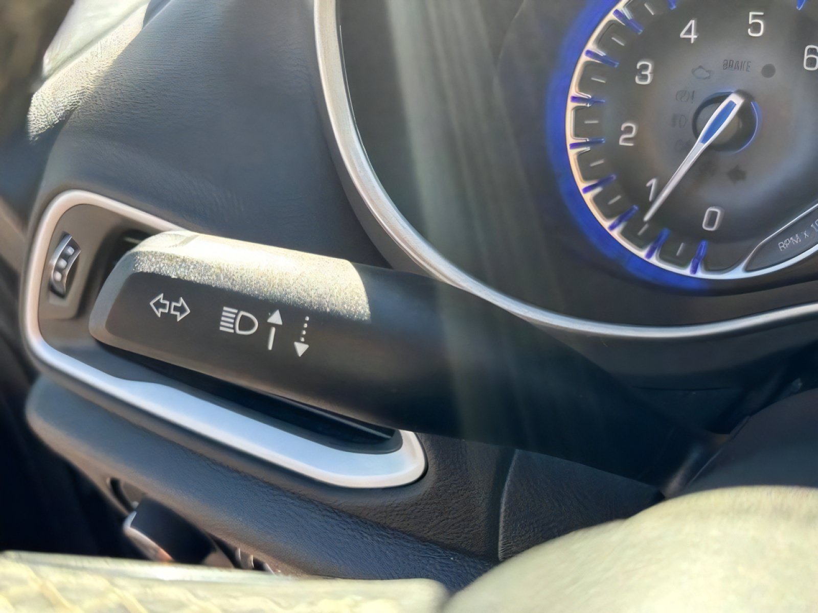Used 2025 Chrysler Pacifica Select FWD image 22