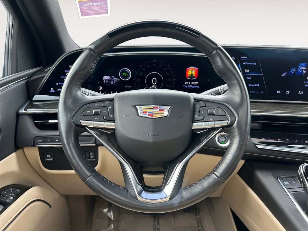 Used 2024 Cadillac Escalade Premium Luxury AWD/4WD image 15