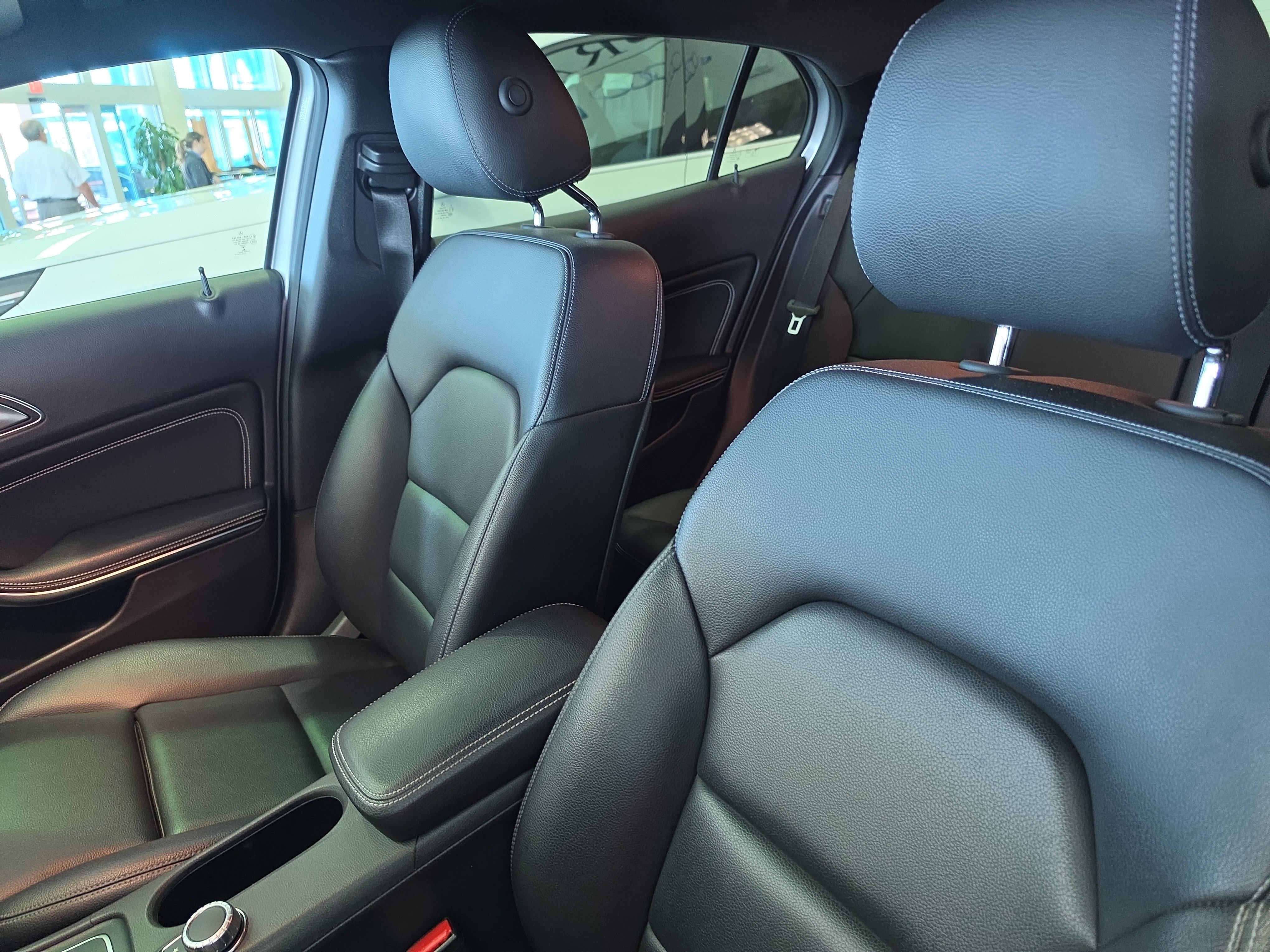 Used 2020 Mercedes-Benz GLA 250 4MATIC image 18