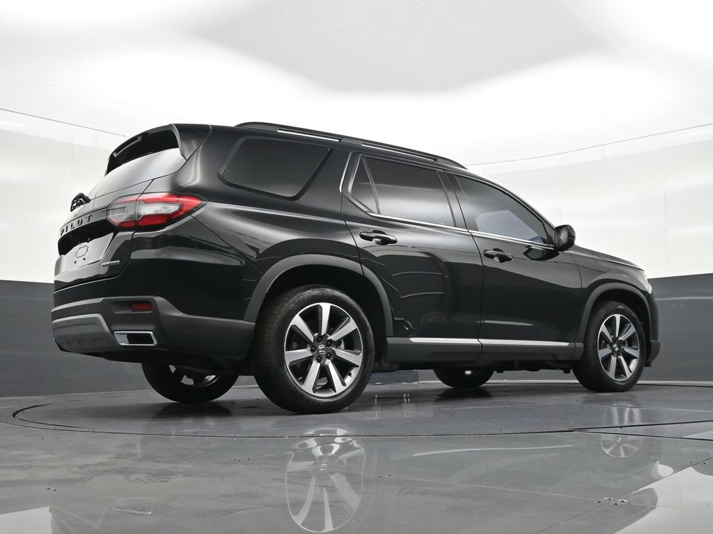 Used 2023 Honda Pilot Touring image 28
