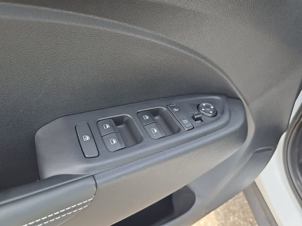 New 2026 Hyundai Venue SEL FWD image 17