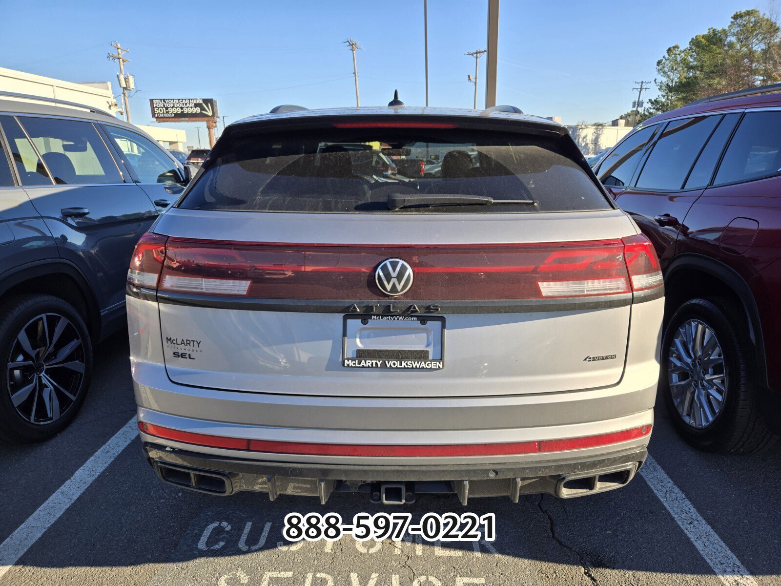 Used 2025 Volkswagen Atlas Cross Sport SEL R-Line image 5