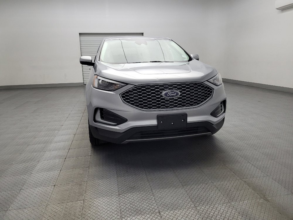 Used 2023 Ford Edge SEL image 14