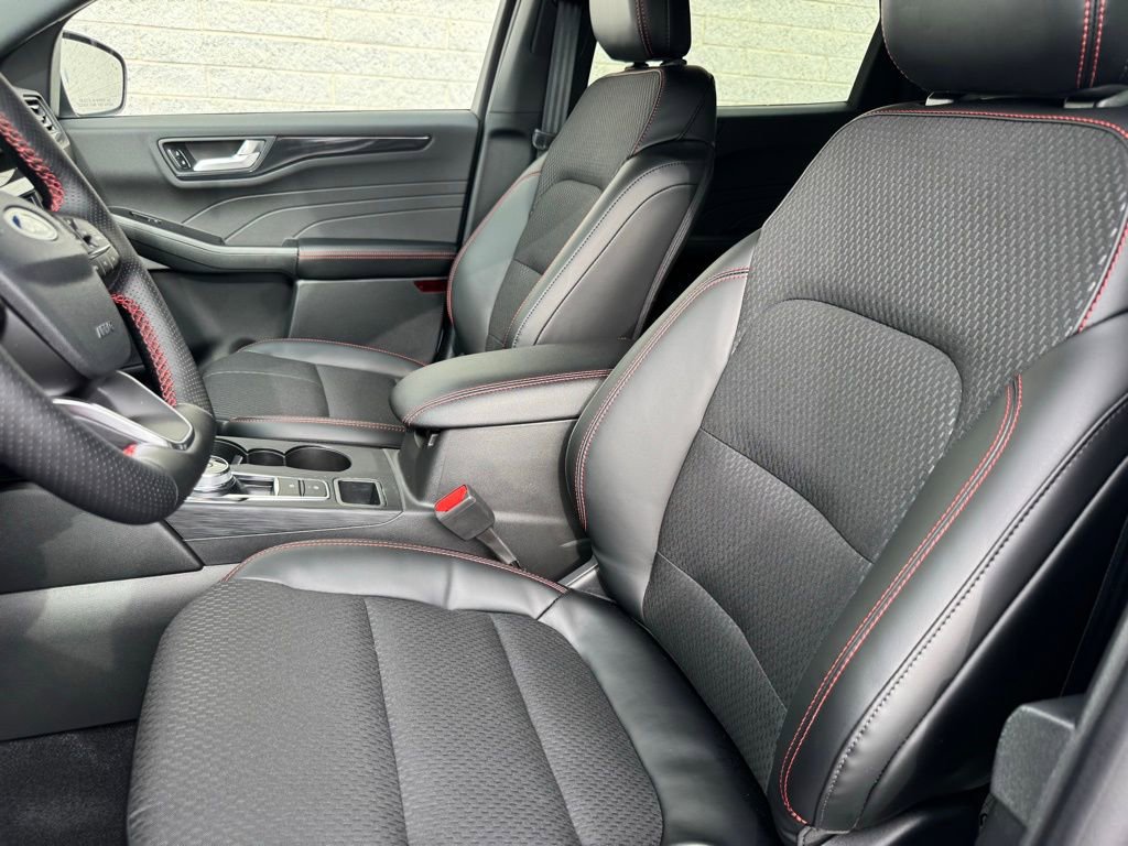 New 2026 Ford Escape ST-Line Select w/ Equipment Group 401A image 15