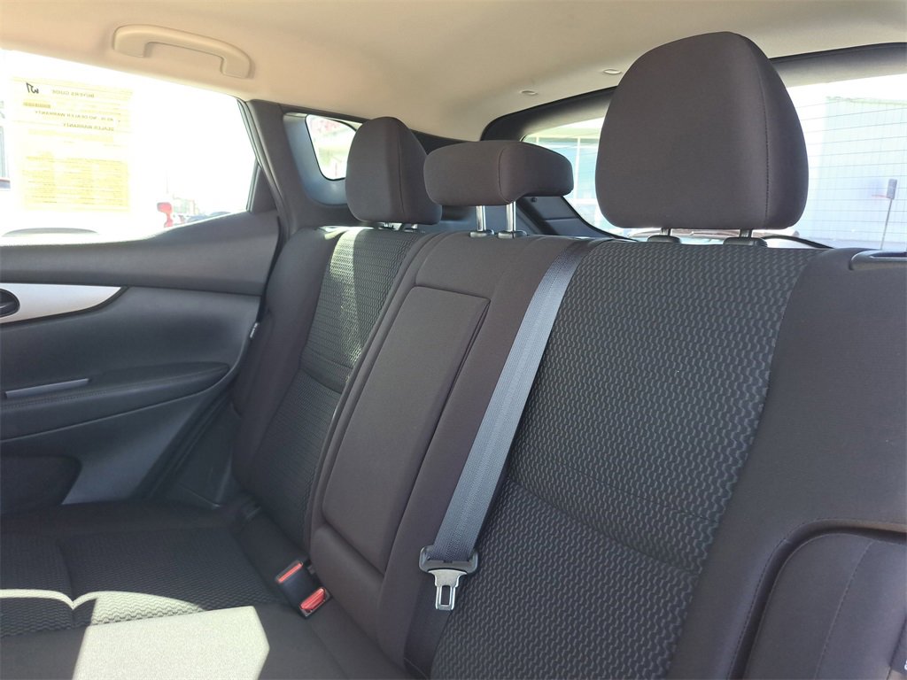 Certified 2021 Nissan Rogue Sport S image 17