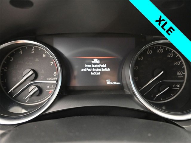Used 2018 Toyota Camry XLE image 6