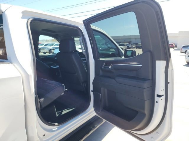 Used 2022 Chevrolet Silverado 1500 LT Trail Boss w/ LT Trail Boss Premium Package image 29