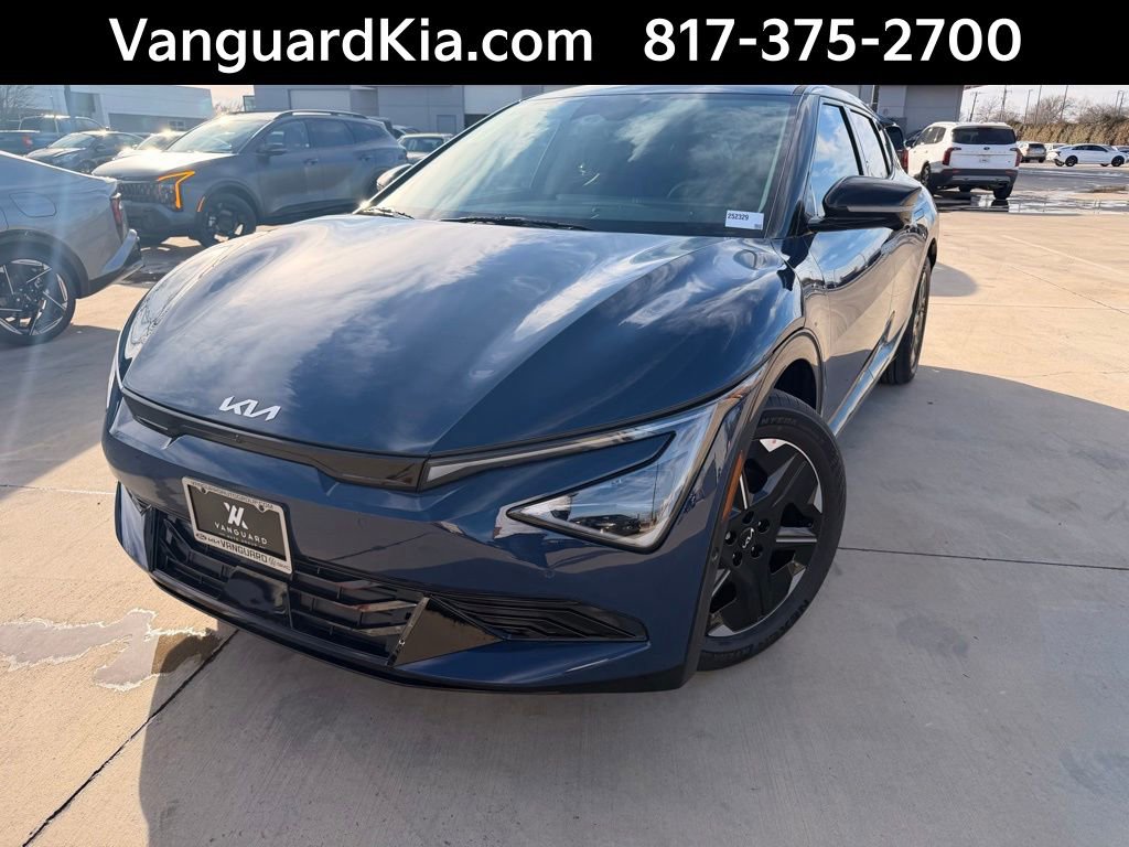 New 2025 Kia EV6 Wind RWD image 1