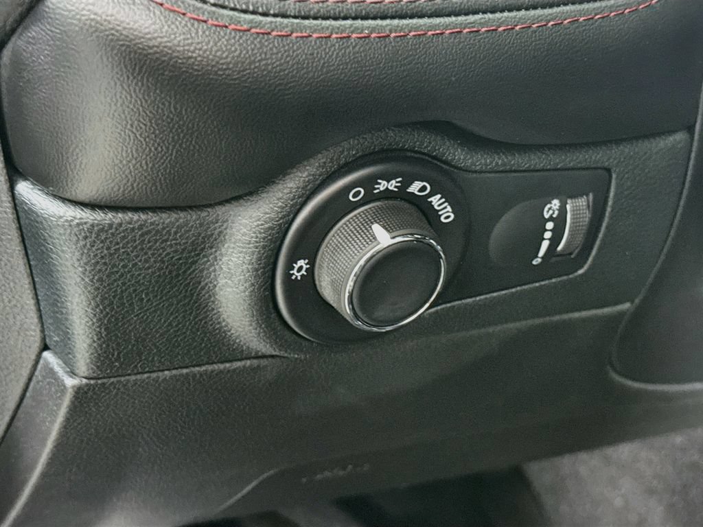 Used 2024 Dodge Durango GT AWD/4WD image 19