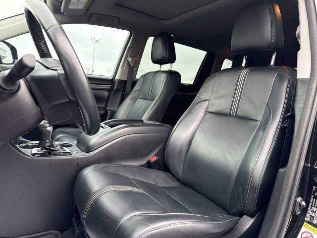 Used 2017 Toyota Highlander SE image 13