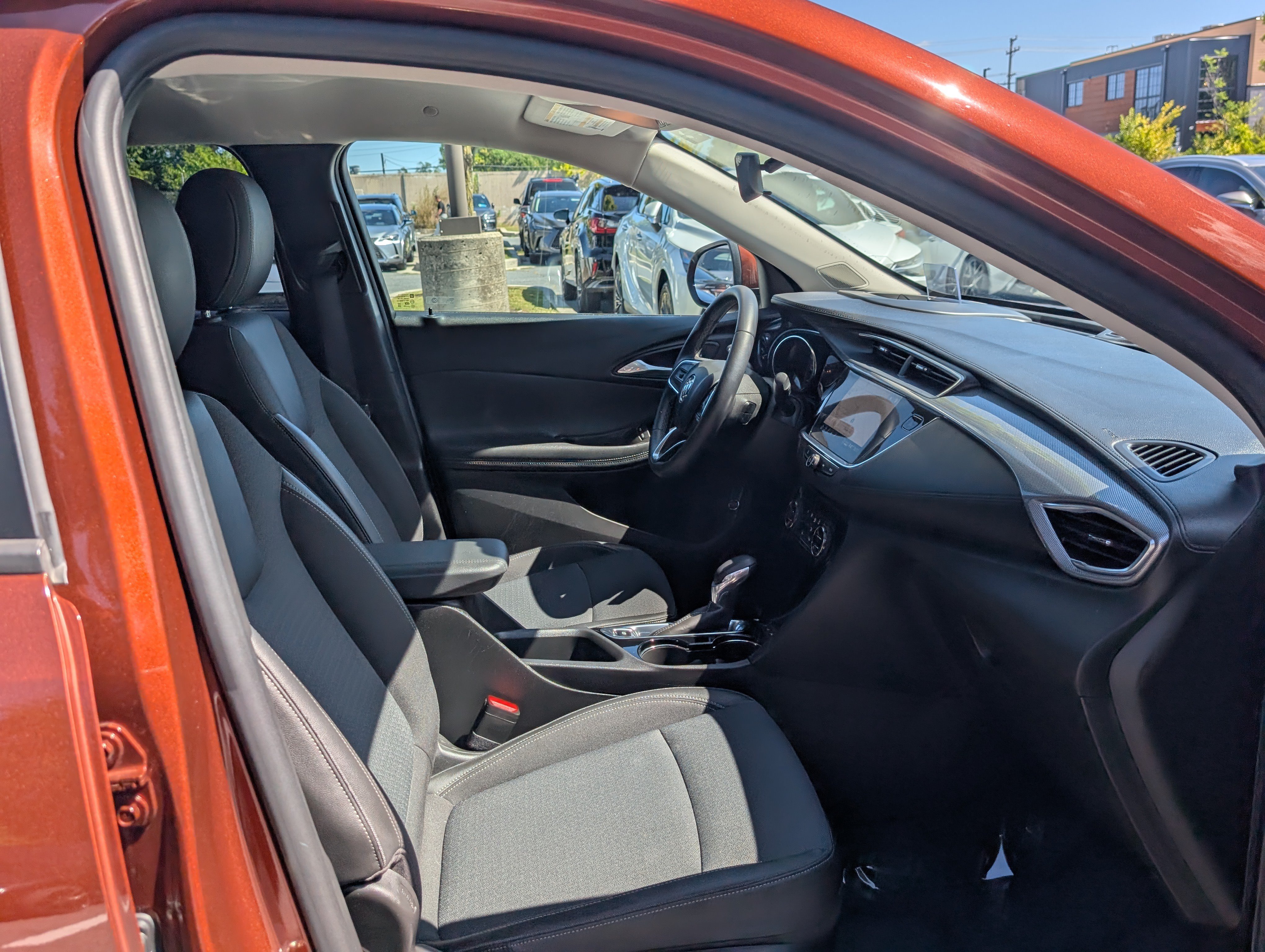 Used 2020 Buick Encore GX Select w/ Advanced Technology Package AWD/4WD image 11